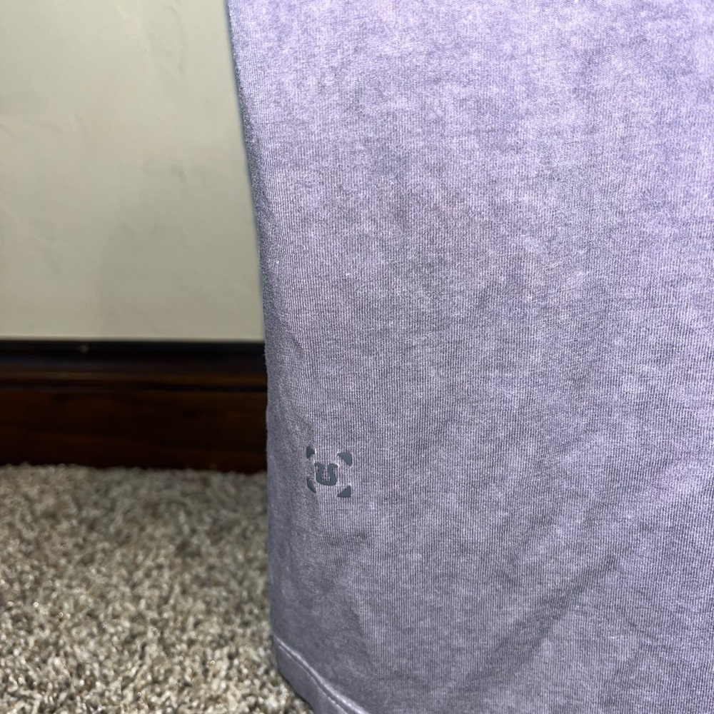 Mens Lululemon Tshirt Dark Grey No Tag Size M Lenght 71” - Picture 3 of 5